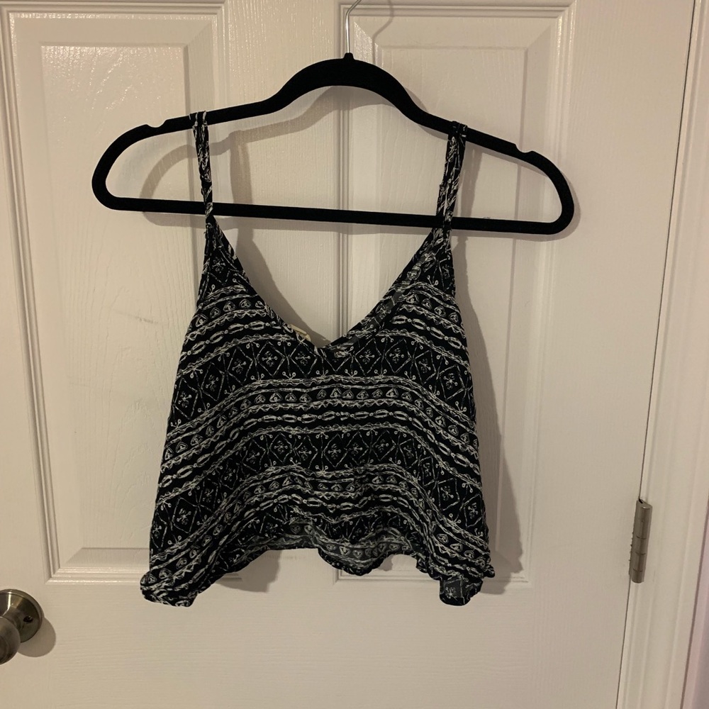 Crop top - Picture 2 of 3